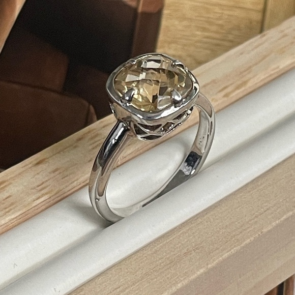 925 Sterling Silver Ring with Natural Faceted Golden Topaz Gemstone (US 9) - Picture 1 of 13